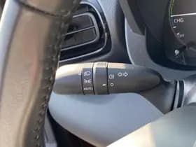 Toyota Yaris thumbnail 28