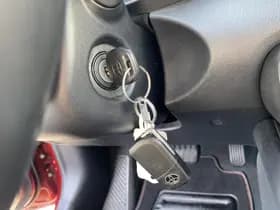 Toyota Yaris thumbnail 34