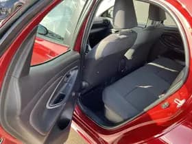 Toyota Yaris thumbnail 76