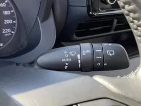 Toyota Yaris thumbnail 82