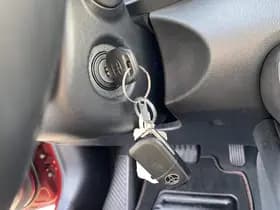 Toyota Yaris thumbnail 85