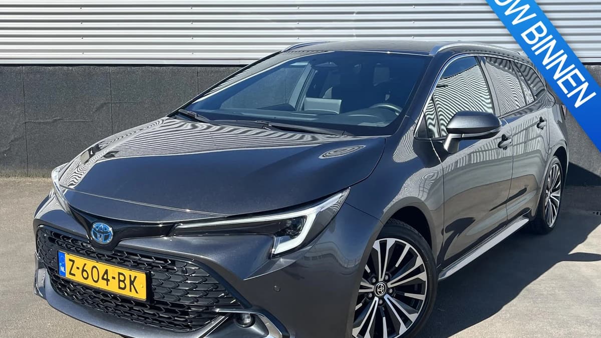 Toyota Corolla-touring-sports — foto 1