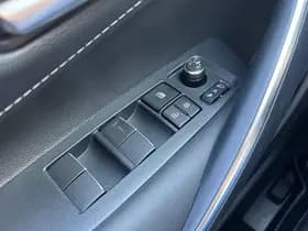 Toyota Corolla-touring-sports thumbnail 80