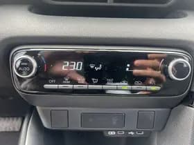 Toyota Yaris thumbnail 29