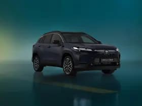 Toyota Corolla-cross thumbnail 3