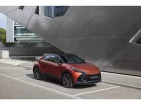 Toyota C-HR thumbnail 8