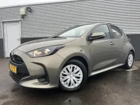 Toyota Yaris thumbnail 2