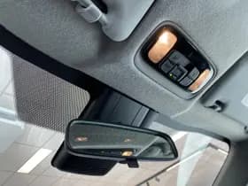 Toyota Yaris thumbnail 28