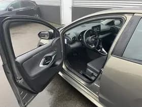 Toyota Yaris thumbnail 61