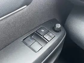 Toyota Yaris thumbnail 63