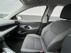 Toyota Yaris thumbnail 65