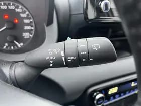 Toyota Yaris thumbnail 72