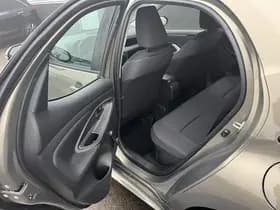 Toyota Yaris thumbnail 88