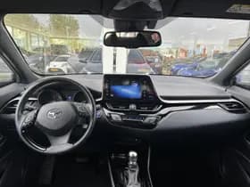 Toyota C-HR thumbnail 14