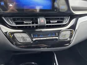 Toyota C-HR thumbnail 25