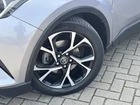 Toyota C-HR thumbnail 32