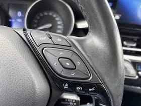 Toyota C-HR thumbnail 49