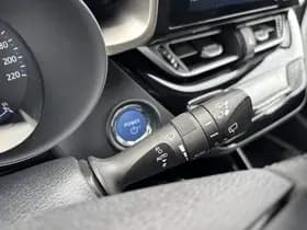 Toyota C-HR thumbnail 51
