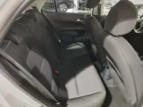 Kia Picanto thumbnail 11