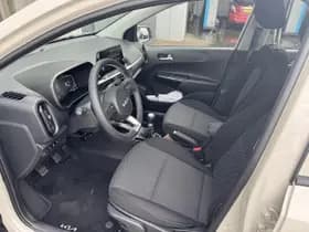 Kia Picanto thumbnail 8