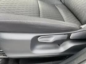 Toyota Yaris thumbnail 17