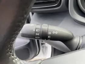 Toyota Yaris thumbnail 21