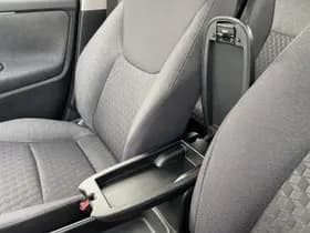 Toyota Yaris thumbnail 32