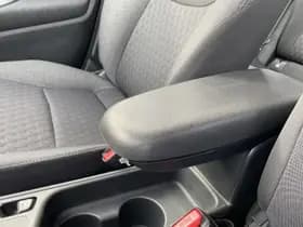 Toyota Yaris thumbnail 33