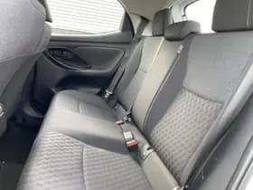 Toyota Yaris thumbnail 38