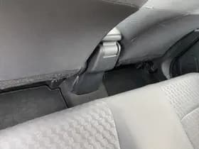 Toyota Yaris thumbnail 41