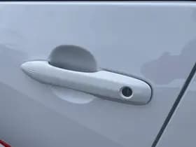 Toyota Yaris thumbnail 61