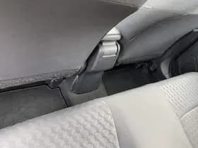 Toyota Yaris thumbnail 87