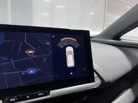 Toyota C-HR thumbnail 12