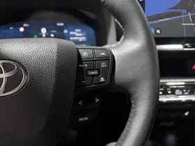 Toyota C-HR thumbnail 21