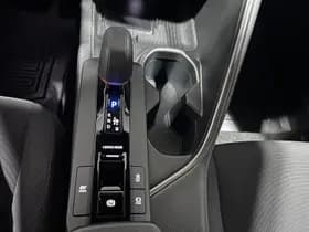 Toyota C-HR thumbnail 22