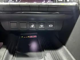 Toyota C-HR thumbnail 23