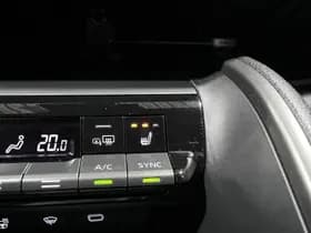 Toyota C-HR thumbnail 24