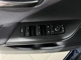 Toyota C-HR thumbnail 62