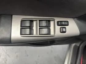 Toyota Corolla thumbnail 11