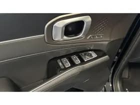 Kia Sorento thumbnail 4