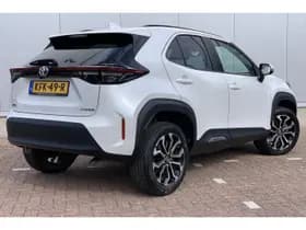 Toyota Yaris-cross thumbnail 2