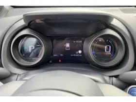 Toyota Yaris-cross thumbnail 13