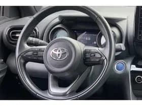 Toyota Yaris-cross thumbnail 10