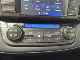 Toyota RAV4 thumbnail 22