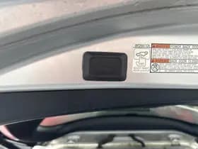 Toyota RAV4 thumbnail 32