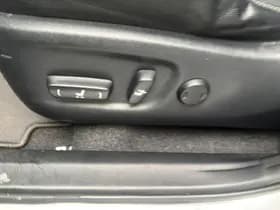 Toyota RAV4 thumbnail 5