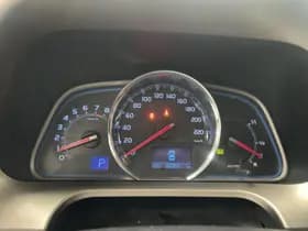 Toyota RAV4 thumbnail 6