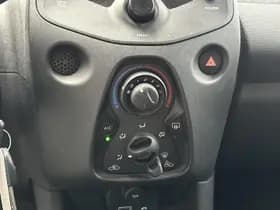 Toyota Aygo thumbnail 12