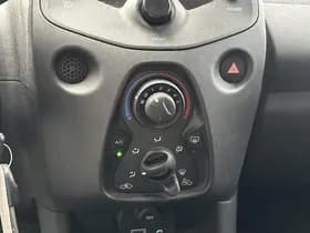 Toyota Aygo thumbnail 32