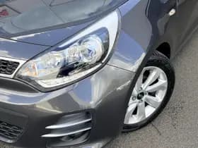 Kia Rio thumbnail 2